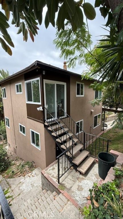 2202 Fair Oak View Terrace 2204, Los Angeles, CA 90039