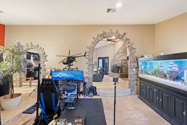 2352 E FLORIAN Circle, Mesa, AZ 85204