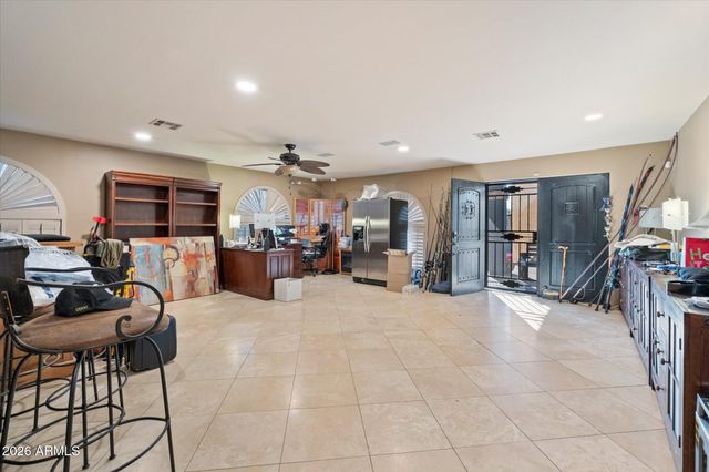 2352 E FLORIAN Circle, Mesa, AZ 85204