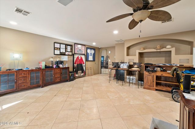 2352 E FLORIAN Circle, Mesa, AZ 85204