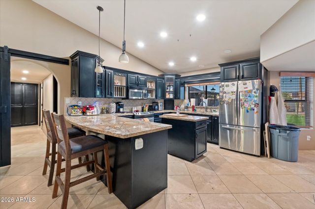 2352 E FLORIAN Circle, Mesa, AZ 85204