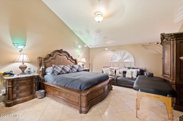 2352 E FLORIAN Circle, Mesa, AZ 85204