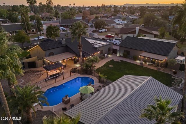 2352 E FLORIAN Circle, Mesa, AZ 85204