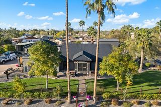 2352 E FLORIAN Circle, Mesa, AZ 85204