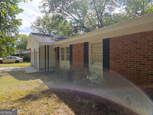 112 Stratford Street, Statesboro, GA 30458