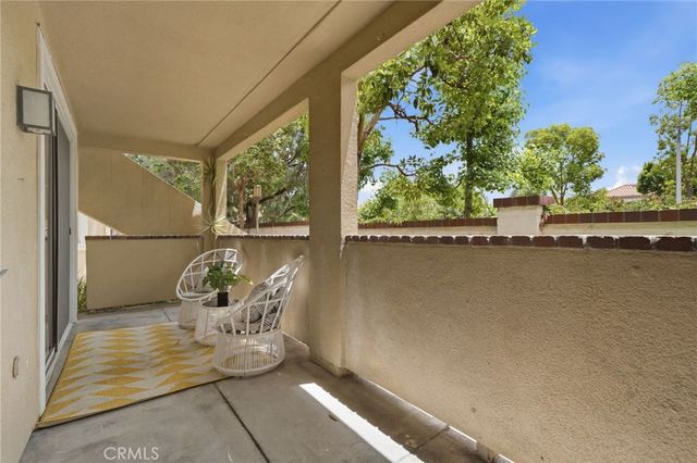 225 Gallery, Tustin, CA 92782