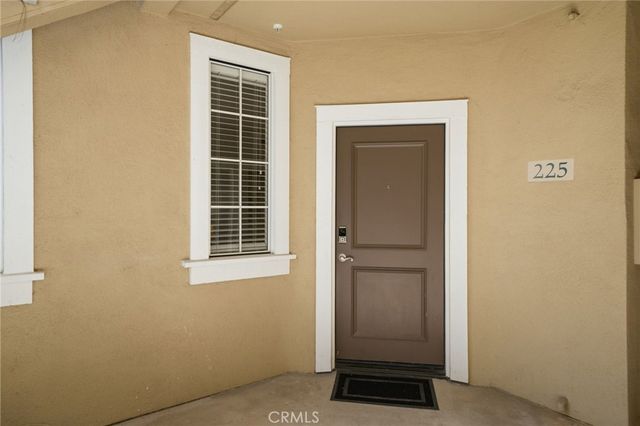 225 Gallery, Tustin, CA 92782