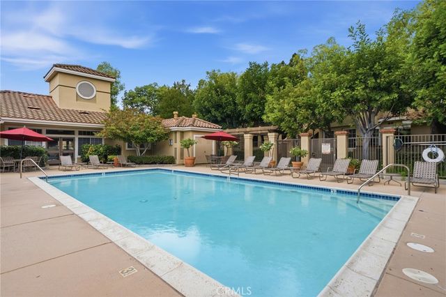 225 Gallery, Tustin, CA 92782