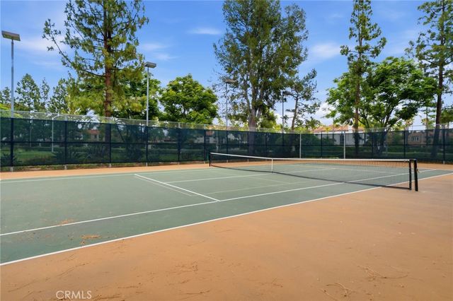225 Gallery, Tustin, CA 92782