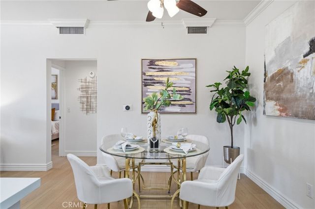 225 Gallery, Tustin, CA 92782