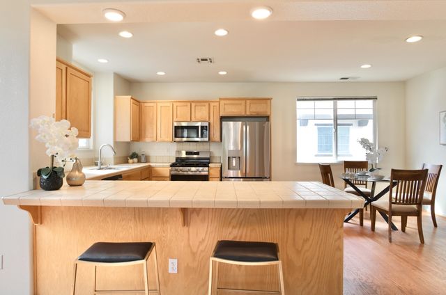 1861 Parkside Dr, Concord, CA 94519