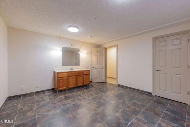 2999 Valley Meadow Drive, Oak View, CA 93022