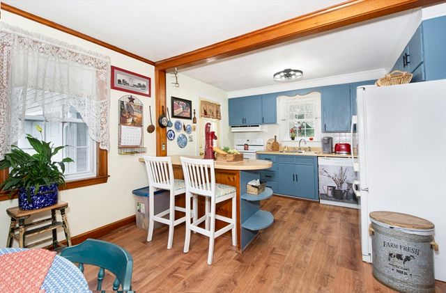 11 Myrtle Rd, Gardner, MA 01440
