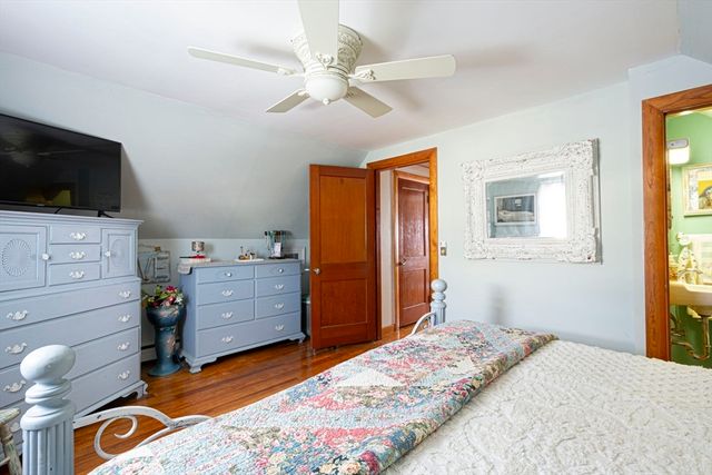 11 Myrtle Rd, Gardner, MA 01440