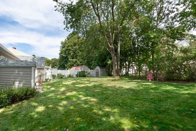 11 Myrtle Rd, Gardner, MA 01440
