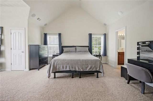 237 Castleberry DR, Chesapeake, VA 23322