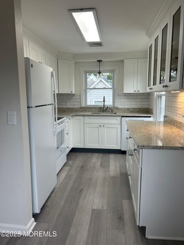 29 2nd Street, B, Rumson, NJ 07760