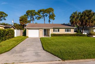 4510 HELENA STREET NE, St Petersburg, FL 33703