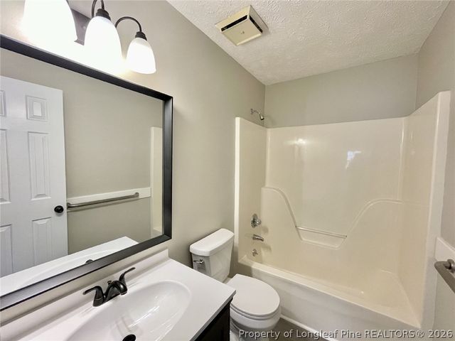 187 Aloha Drive, Fayetteville, NC 28311