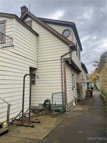 24 Ridge Park Avenue, Cheektowaga, NY 14211