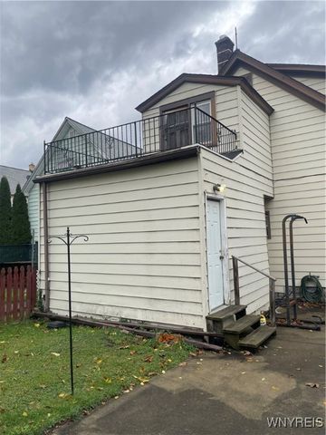 24 Ridge Park Avenue, Cheektowaga, NY 14211