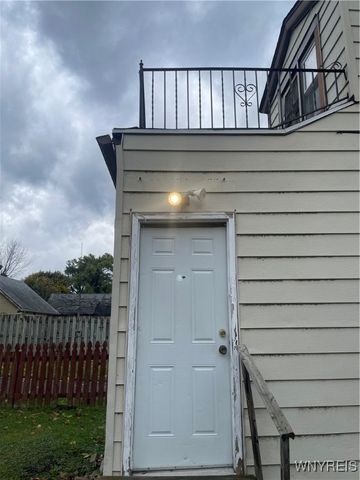 24 Ridge Park Avenue, Cheektowaga, NY 14211