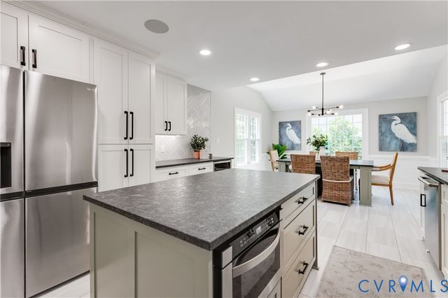 1617 Swansbury Dr, Henrico, VA 23238