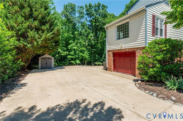1617 Swansbury Dr, Henrico, VA 23238
