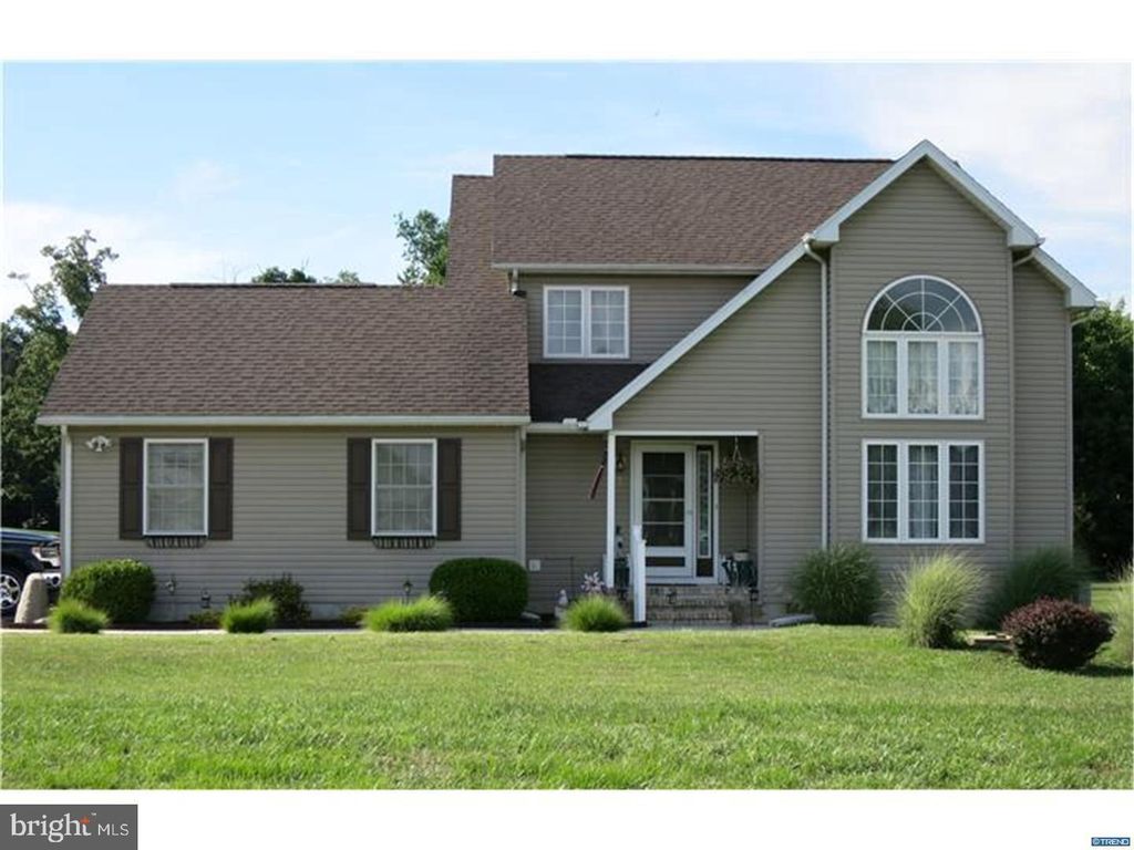 9 CANARY CT, Dover, DE 19904