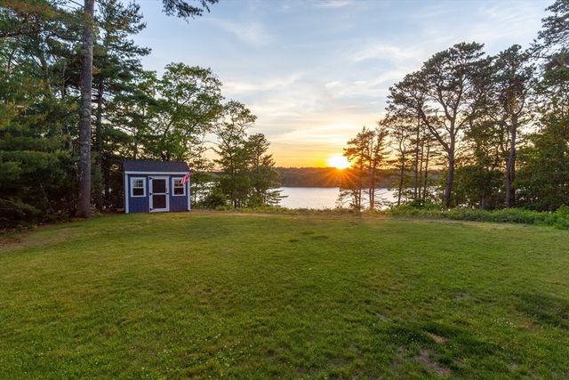 7 Great Pines Dr, Bourne, MA 02532