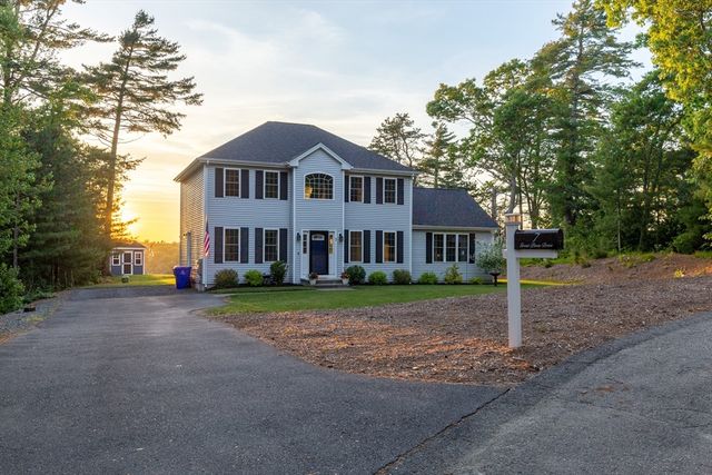 7 Great Pines Dr, Bourne, MA 02532