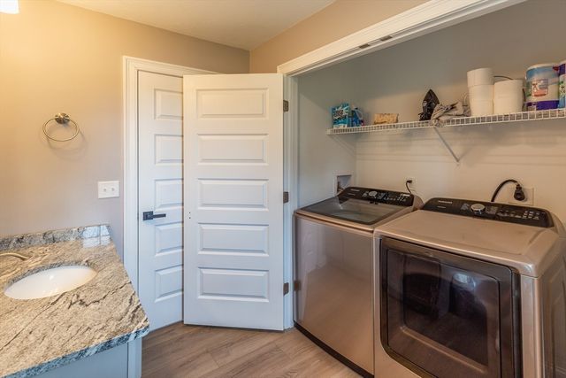 7 Great Pines Dr, Bourne, MA 02532