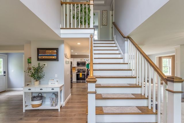 7 Great Pines Dr, Bourne, MA 02532