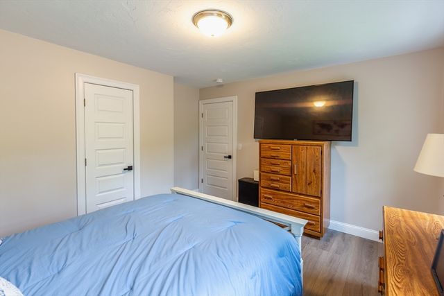 7 Great Pines Dr, Bourne, MA 02532