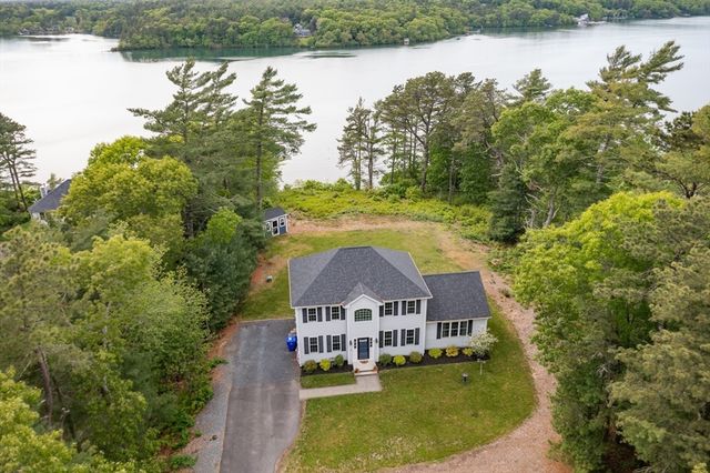 7 Great Pines Dr, Bourne, MA 02532