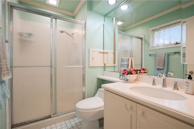 327 Parkland Drive SE, Cedar Rapids, IA 52403