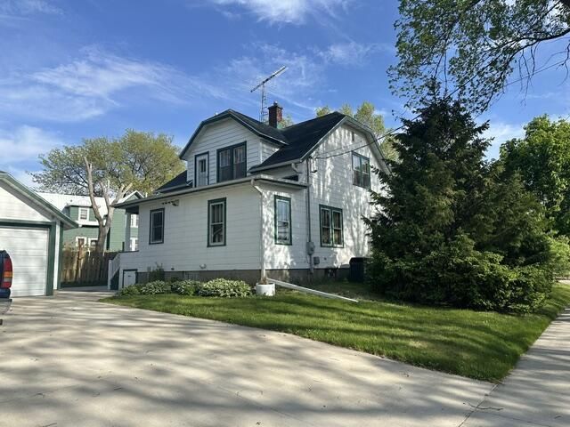 514 Madison AVENUE, Fort Atkinson, WI 53538