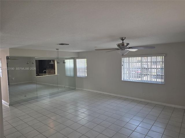 9521 NW 42nd St 9521, Sunrise, FL 33351