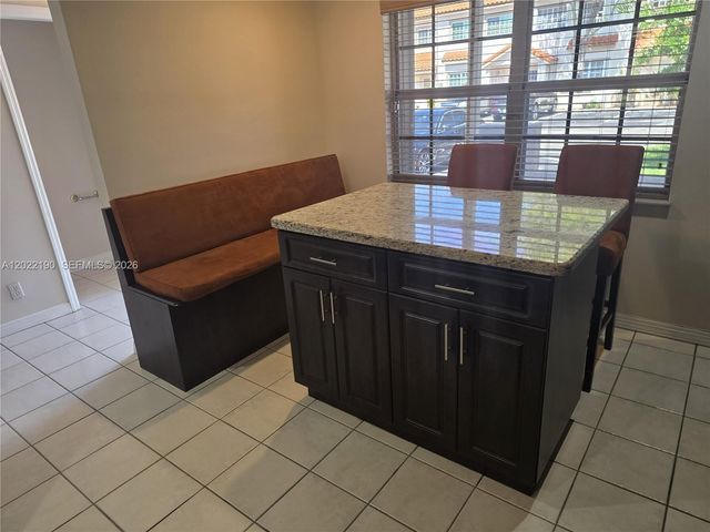 9521 NW 42nd St 9521, Sunrise, FL 33351
