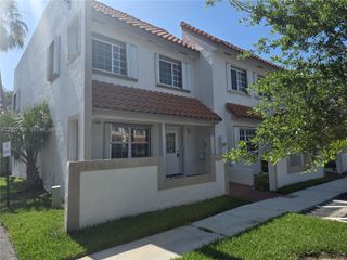9521 NW 42nd St 9521, Sunrise, FL 33351
