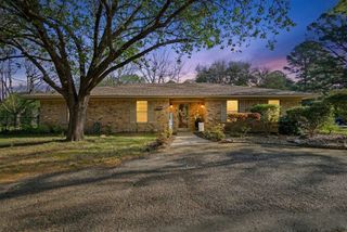 3513 Dudley Rd, Kilgore, TX 75662