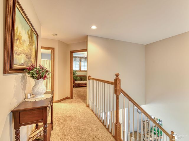 2886 E Country Lane, Monroe, MI 48162