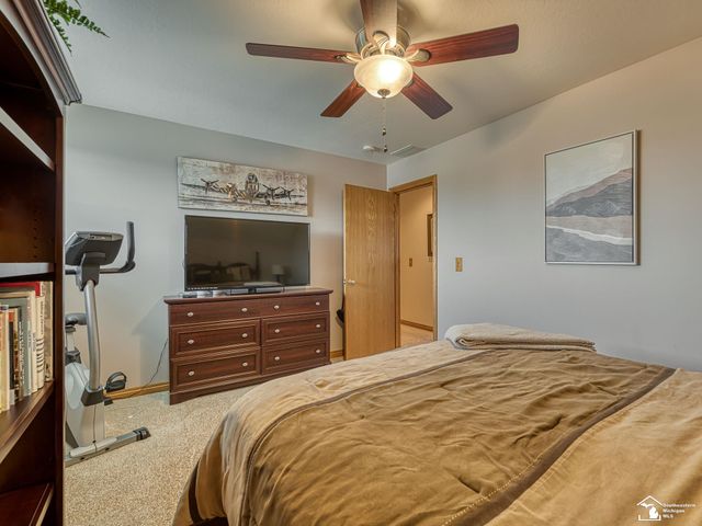 2886 E Country Lane, Monroe, MI 48162