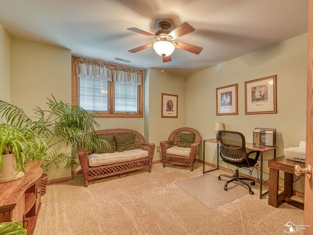 2886 E Country Lane, Monroe, MI 48162
