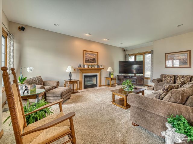 2886 E Country Lane, Monroe, MI 48162