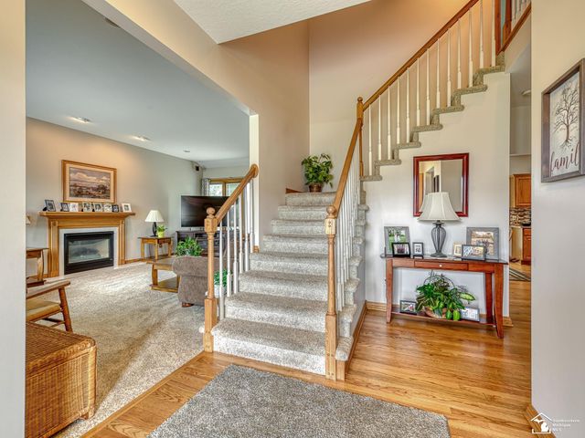 2886 E Country Lane, Monroe, MI 48162
