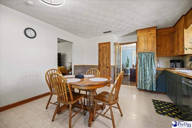 408 Bluff Rd, Hartsville, SC 29550