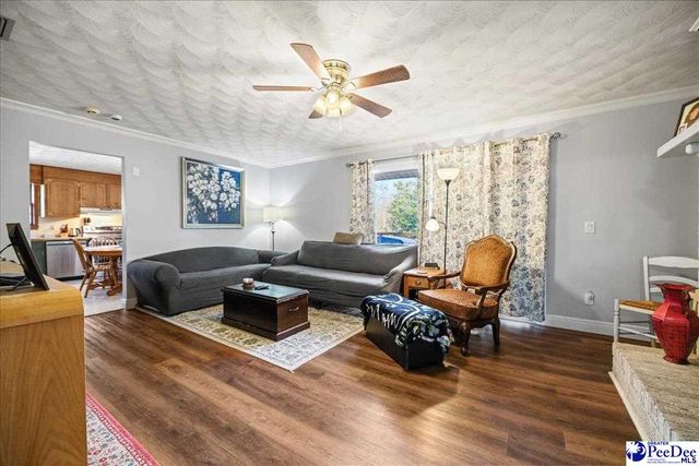 408 Bluff Rd, Hartsville, SC 29550