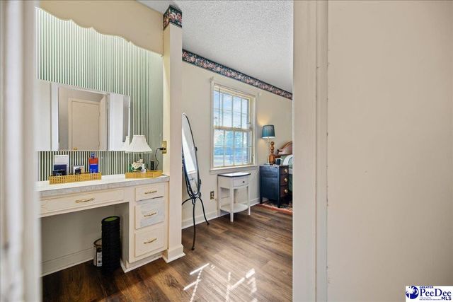 408 Bluff Rd, Hartsville, SC 29550