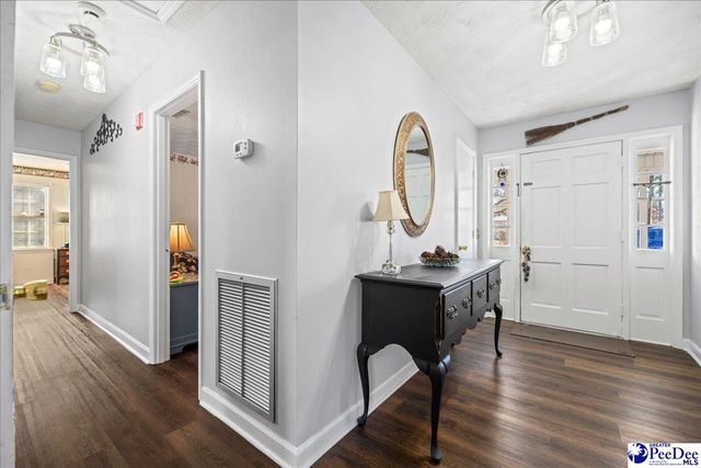 408 Bluff Rd, Hartsville, SC 29550